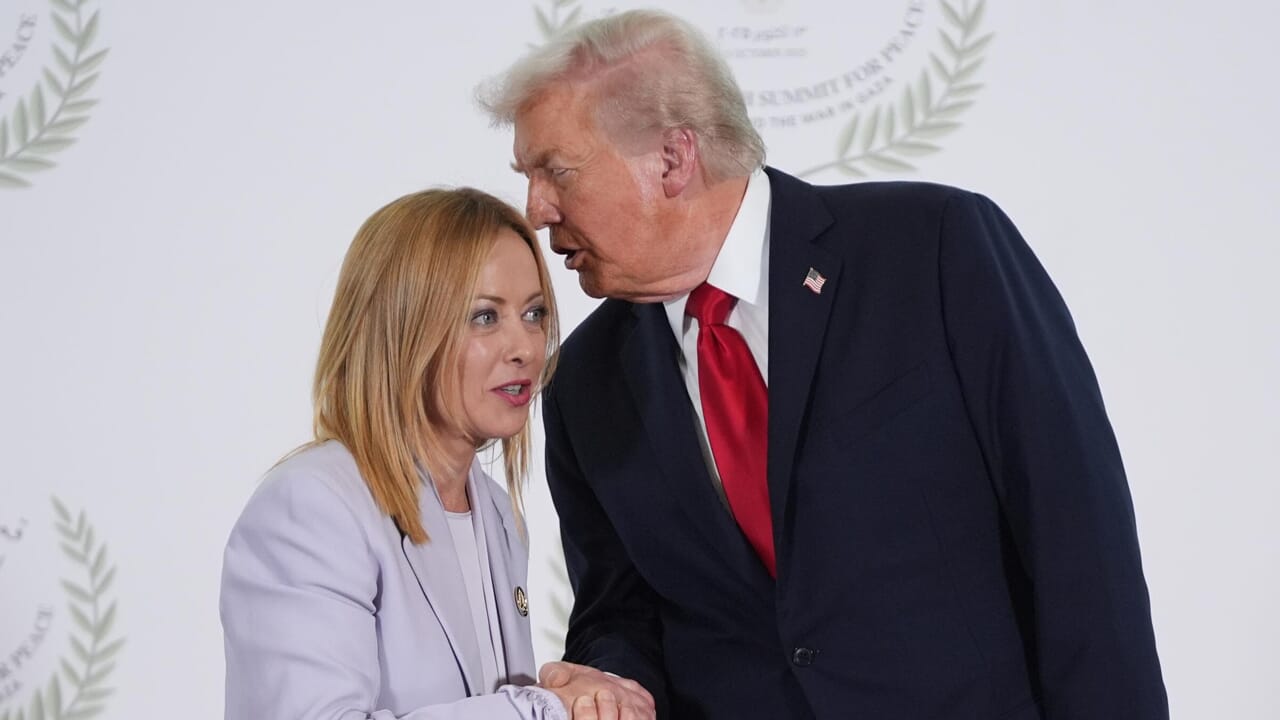 Le "baiser" à Trump et aux autres raisons de la défaite de Giorgia Meloni