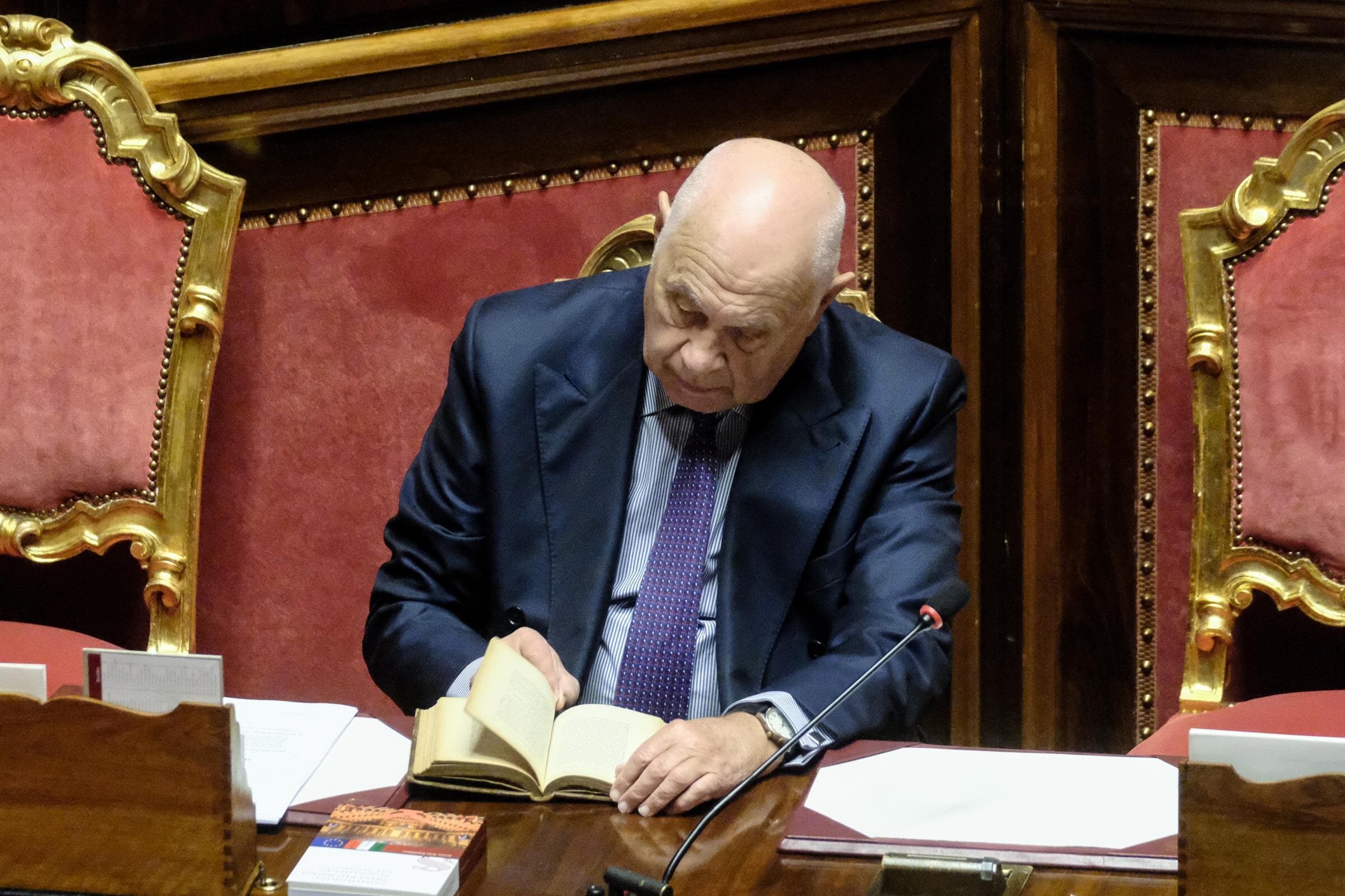 Le ministre de la Justice Carlo Nordio lors de la discussion au Sénat sur la séparation des carrières (photo Mauro Scrobogna LaPresse)