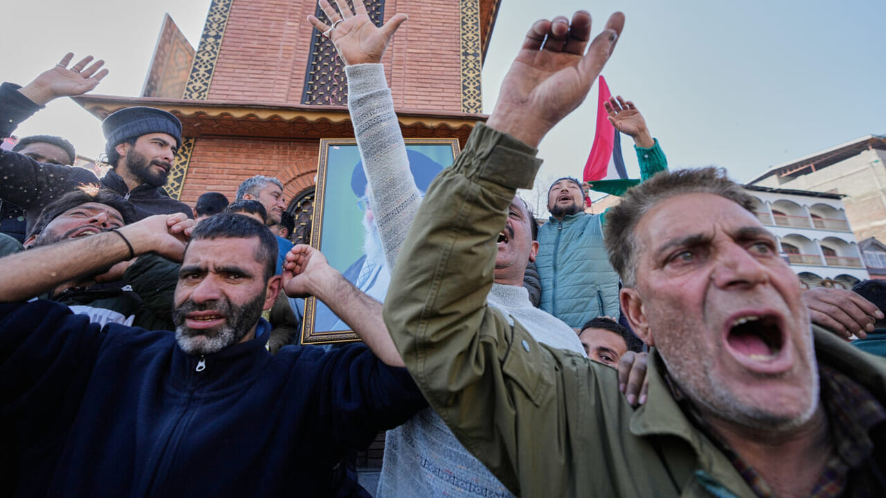 Tuez le haineux Khamenei et donnez-vous un avenir politique