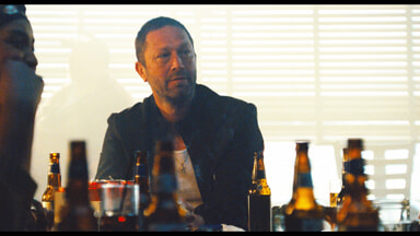 L'ours 5 - Gary - Richie au bar