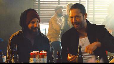 The Bear 5 - Gary - Mikey et Richie s'amusent au bar