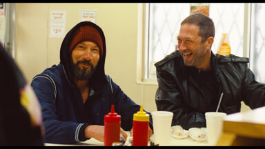 The Bear 5 - Gary - Mikey et Richie déjeunent dans un restaurant à Gary