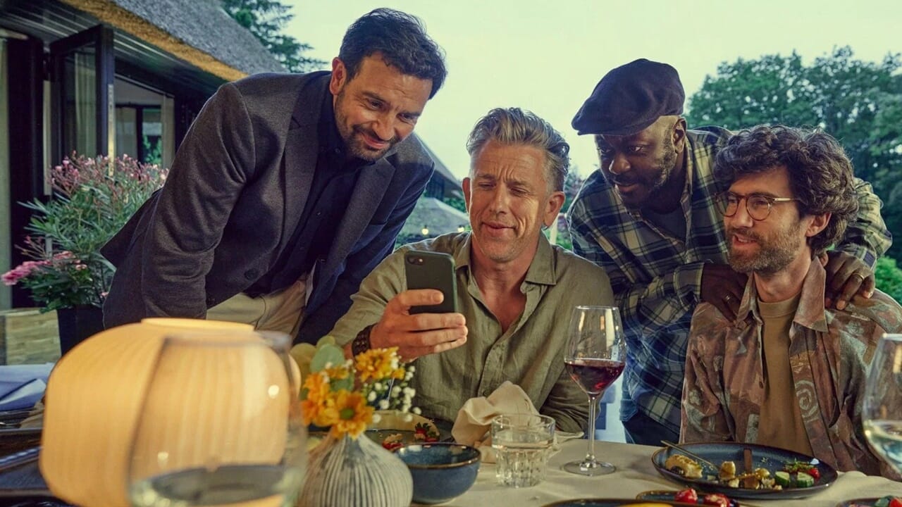 Coqs 2 : intrigue, bande-annonce et quand sortira la nouvelle saison de la série comique