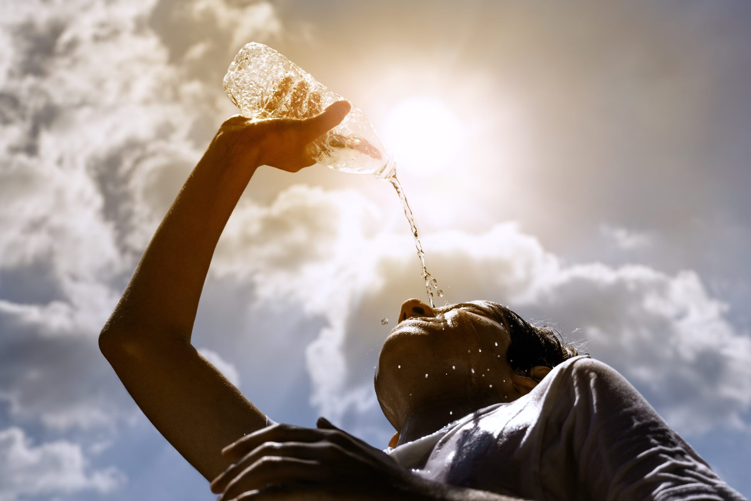 Nuits tropicales et canicule, ne descendez pas en dessous de 20°C : 10 conseils du ministère de la Santé