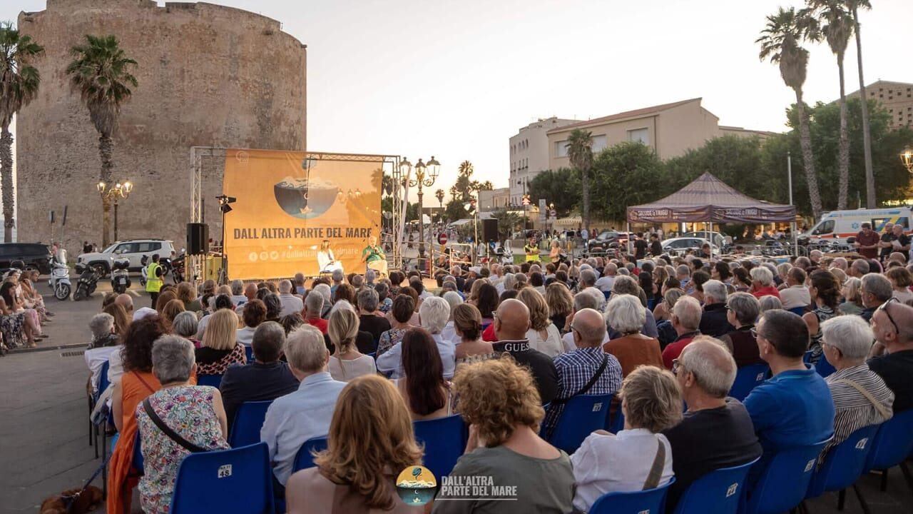 Il y a un festival littéraire évocateur « de l'autre côté de la mer »