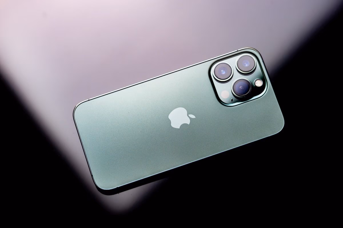 Un bug iPhone occupe plus de 100 Go d'espace : que se passe-t-il et comment y remédier