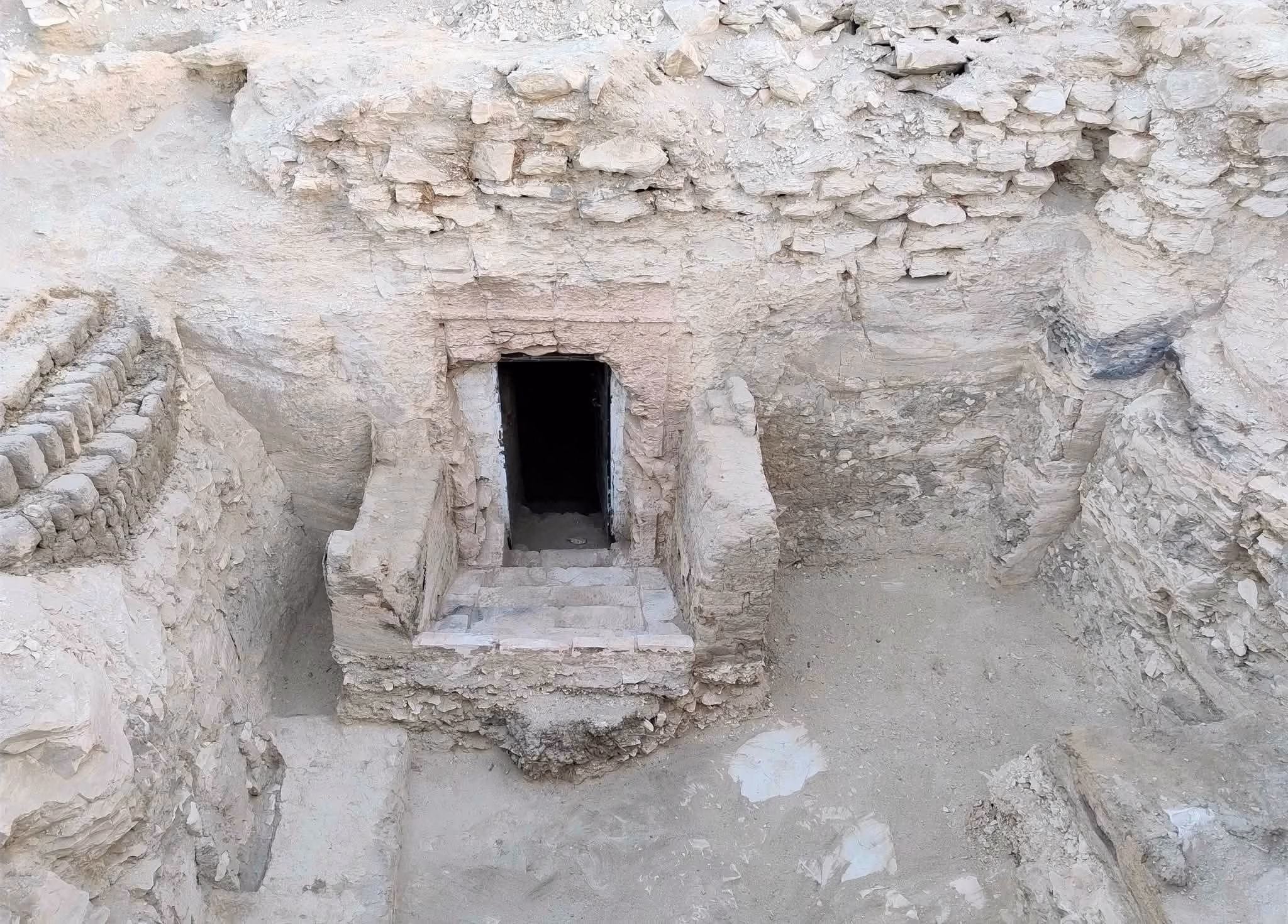 Une tombe vieille de 3 000 ans découverte en Egypte à Louxor : elle appartenait à Paser, un surveillant du temple d'Amon