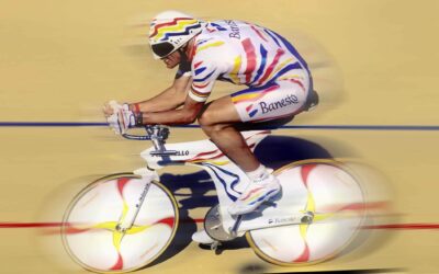 Moser a battu le record de l&rsquo;heure avec un vélo de 9,6 kg : quand la technologie défiait les règles