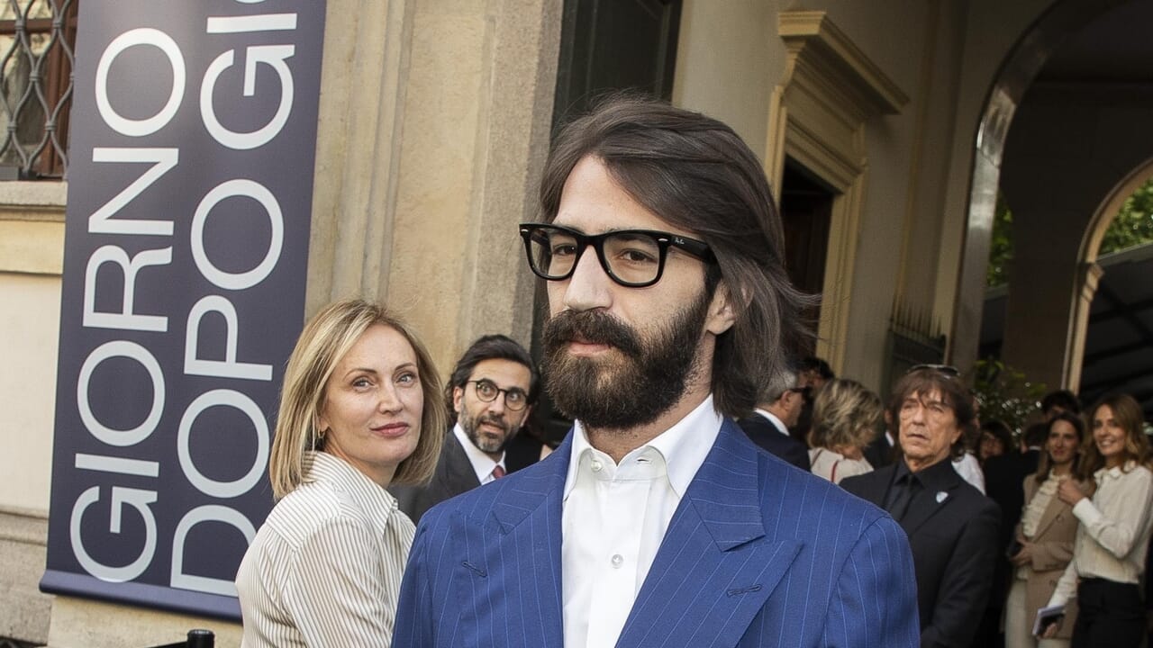 Leonardo Maria Del Vecchio et le premier diplôme honorifique de l'histoire "en confiance"