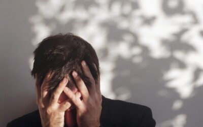 Suicides en Italie : 4 sur 5 sont des hommes et les prisons sont l&rsquo;un des endroits les plus dangereux, selon les données de l&rsquo;ISTAT et de l&rsquo;OMS