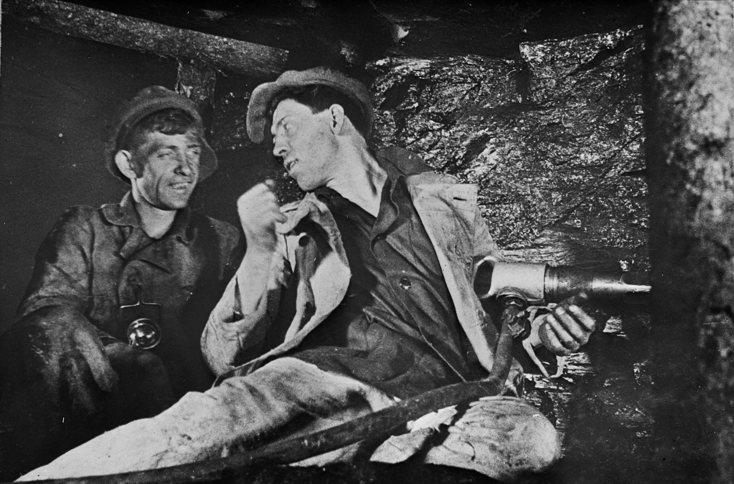 Pourquoi ils se disent bourreaux de travail : l'origine du terme et l'histoire de Stakhanov