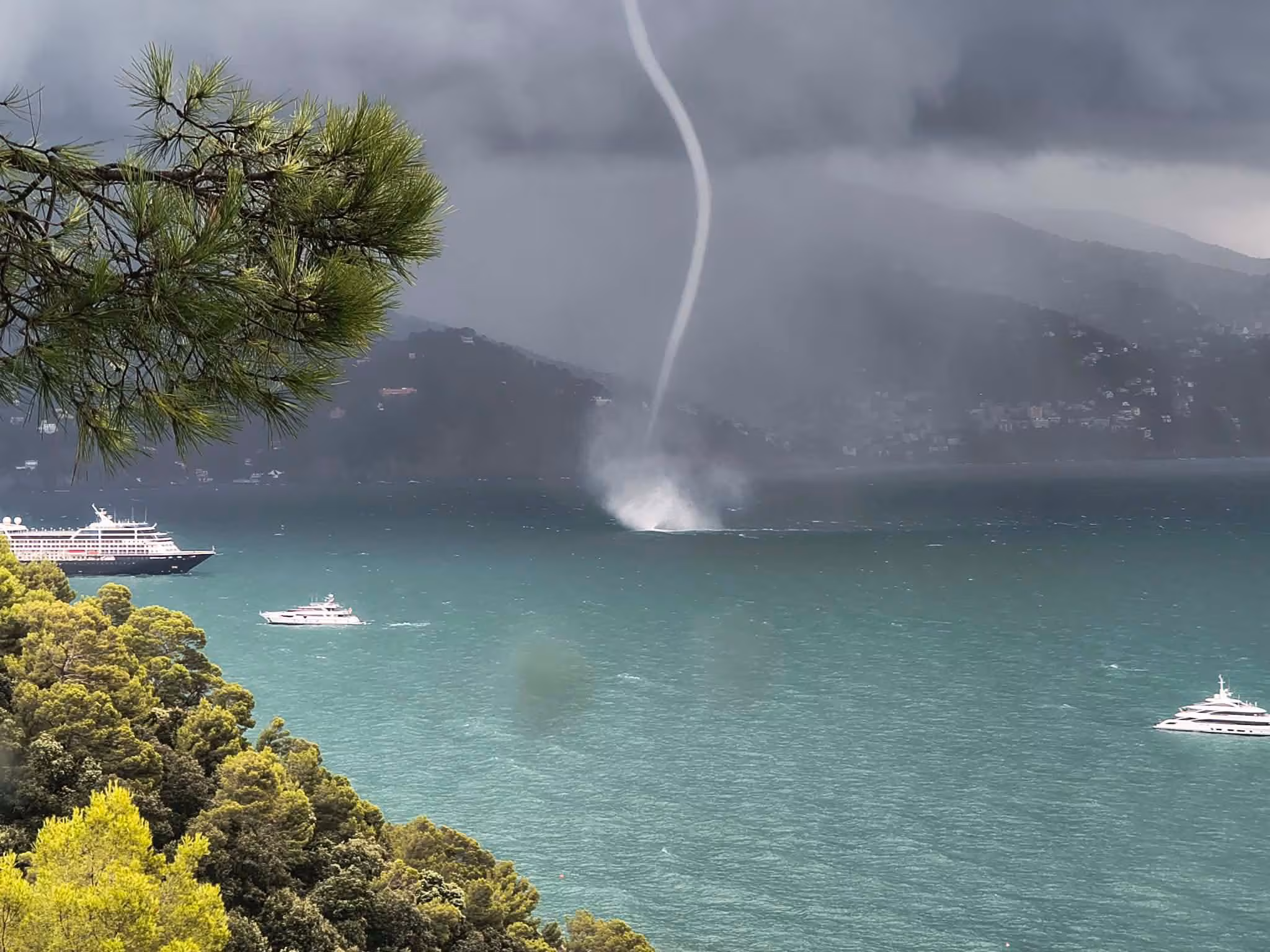 Mauvais temps en Italie, violents orages, tempêtes en Ligurie et victime dans le Frioul : les dégâts