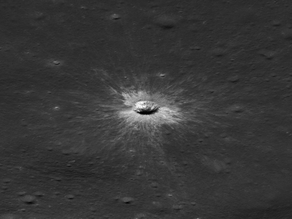 Le plus grand cratère récent de la Lune : 222 m de large et créé par un fragment d'astéroïde ou de comète